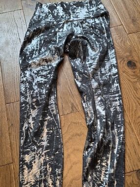 Metallic Black & Silver Marble Leggings Lululemon